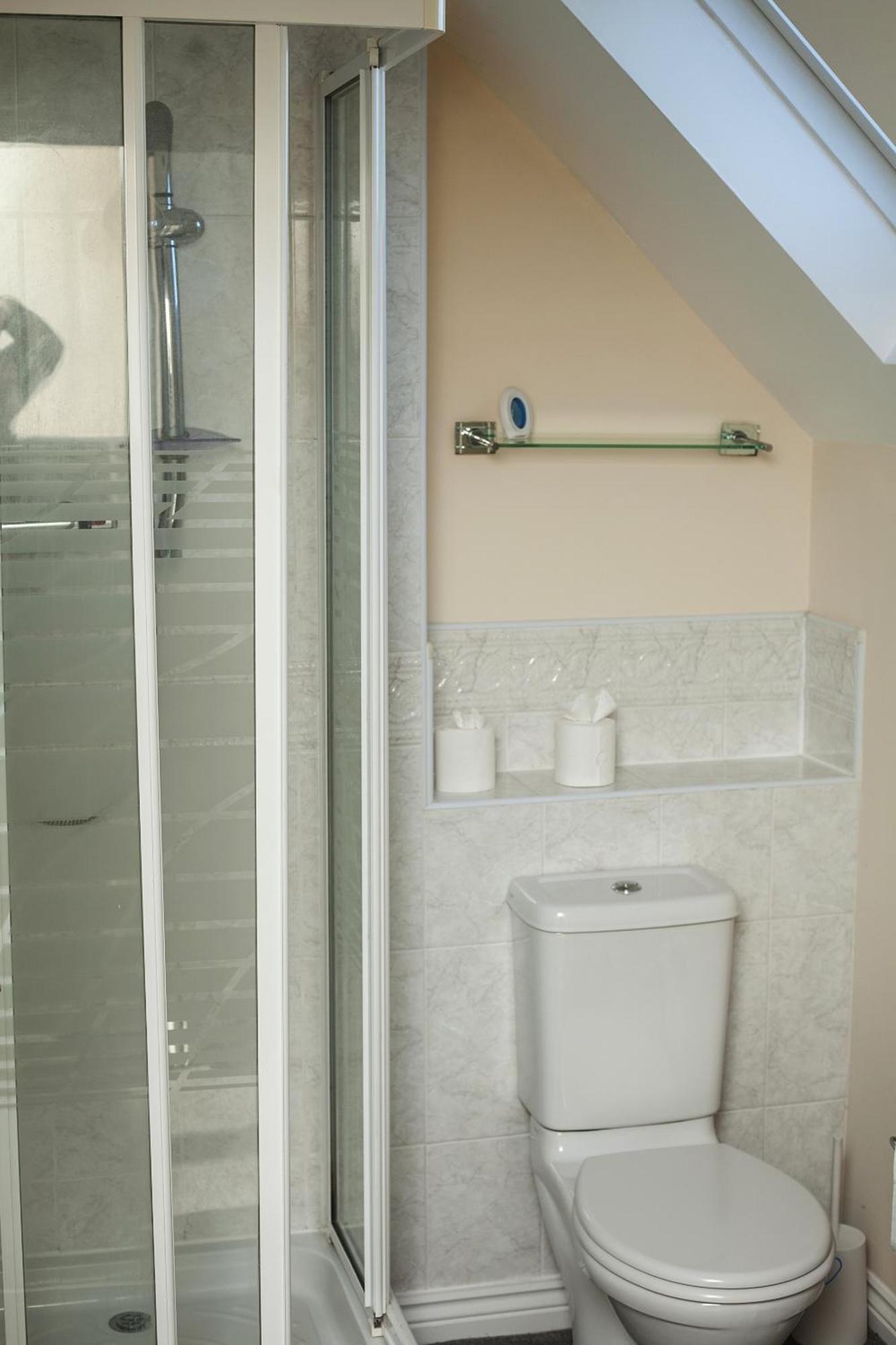 Avril Warwickshire Home Stay Nuneaton Kültér fotó