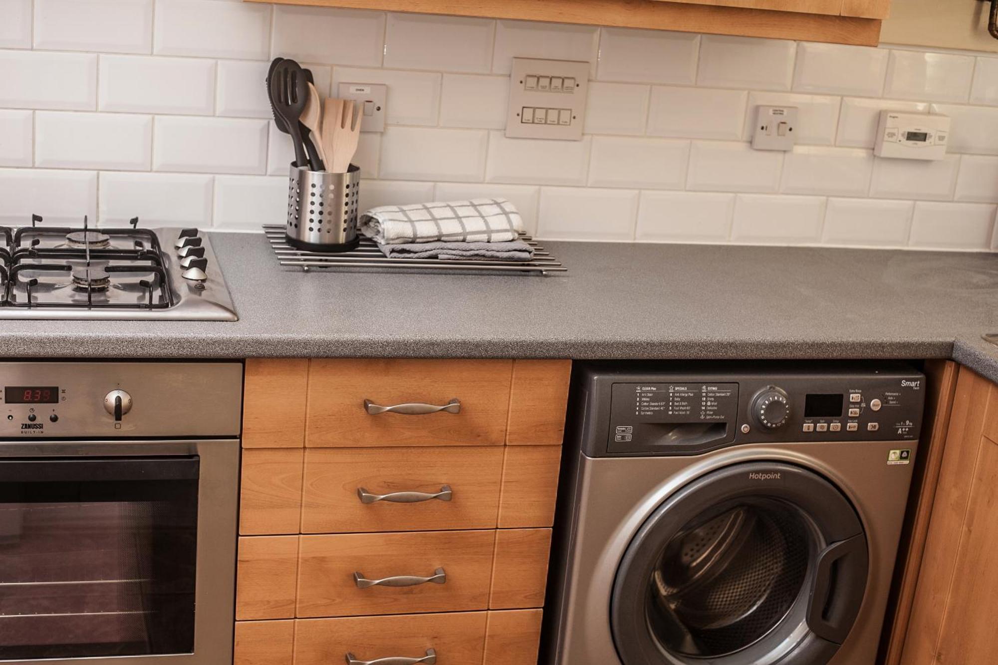 Avril Warwickshire Home Stay Nuneaton Kültér fotó