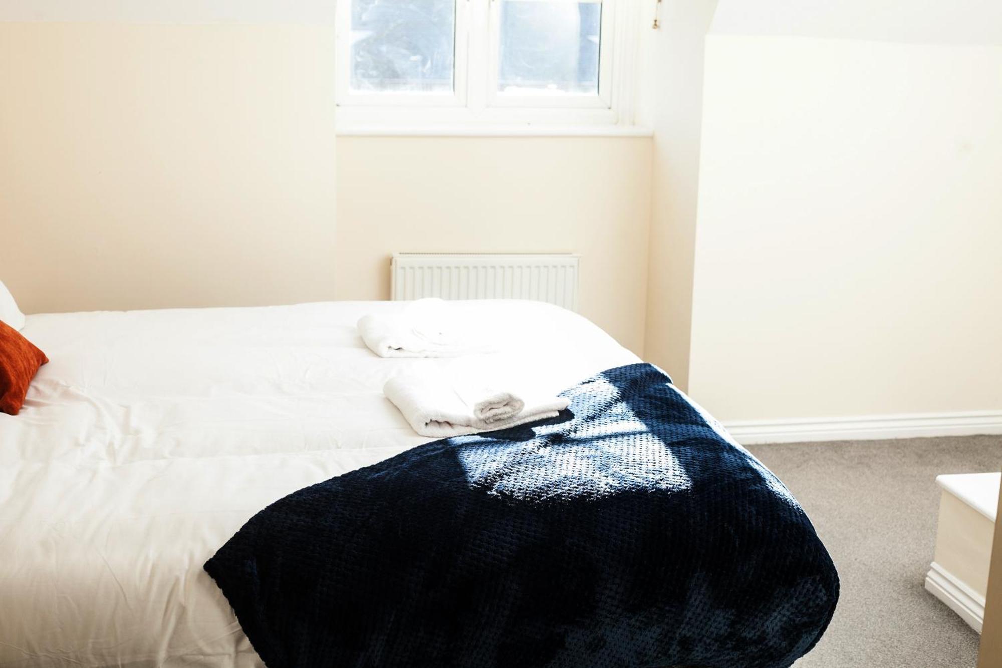 Avril Warwickshire Home Stay Nuneaton Kültér fotó